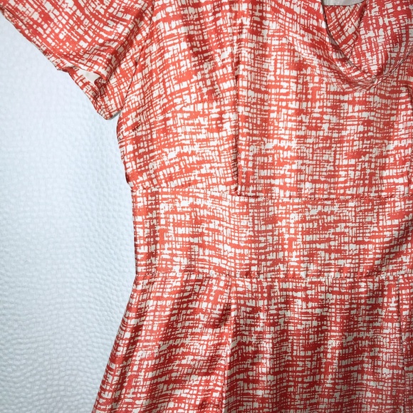 BANANA REPUBLIC SHEATH DRESS - Picture 5 of 6